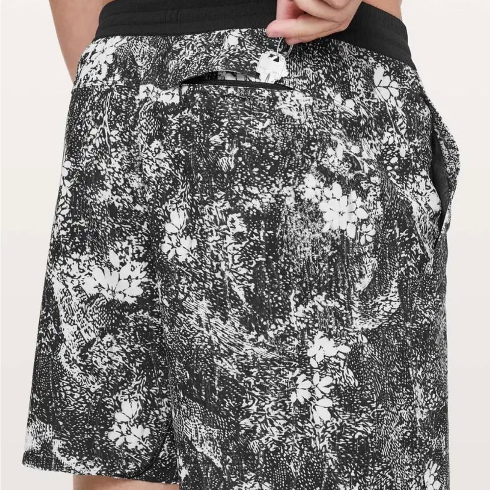 NWOT - Lululemon Channel Cross Short *7" Updated Wildwood Multi Black | SIZE: M - Picture 3 of 7